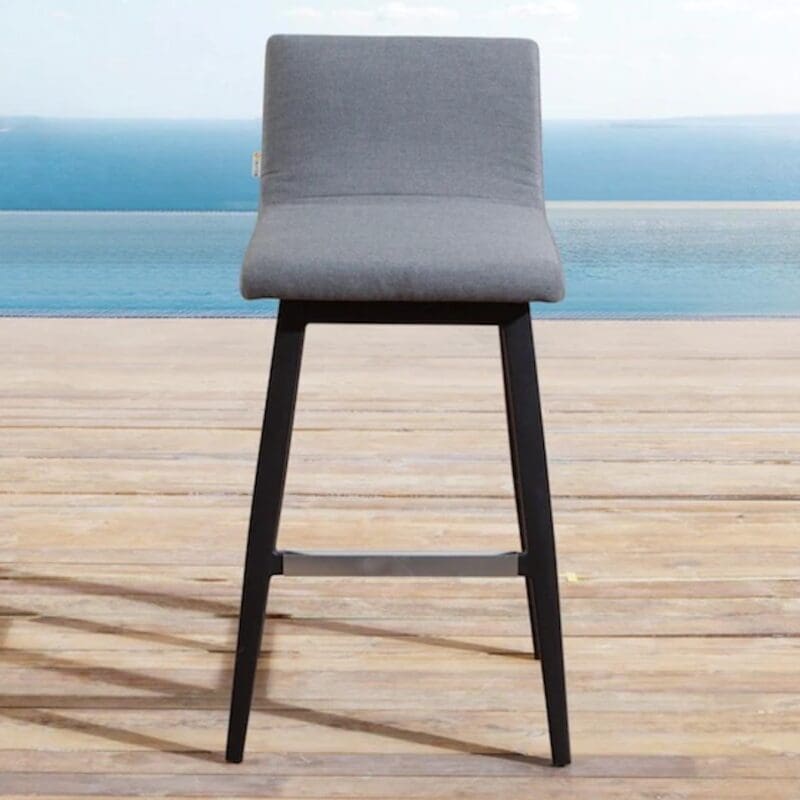 Kroes bar stool - Avenue Design Montreal