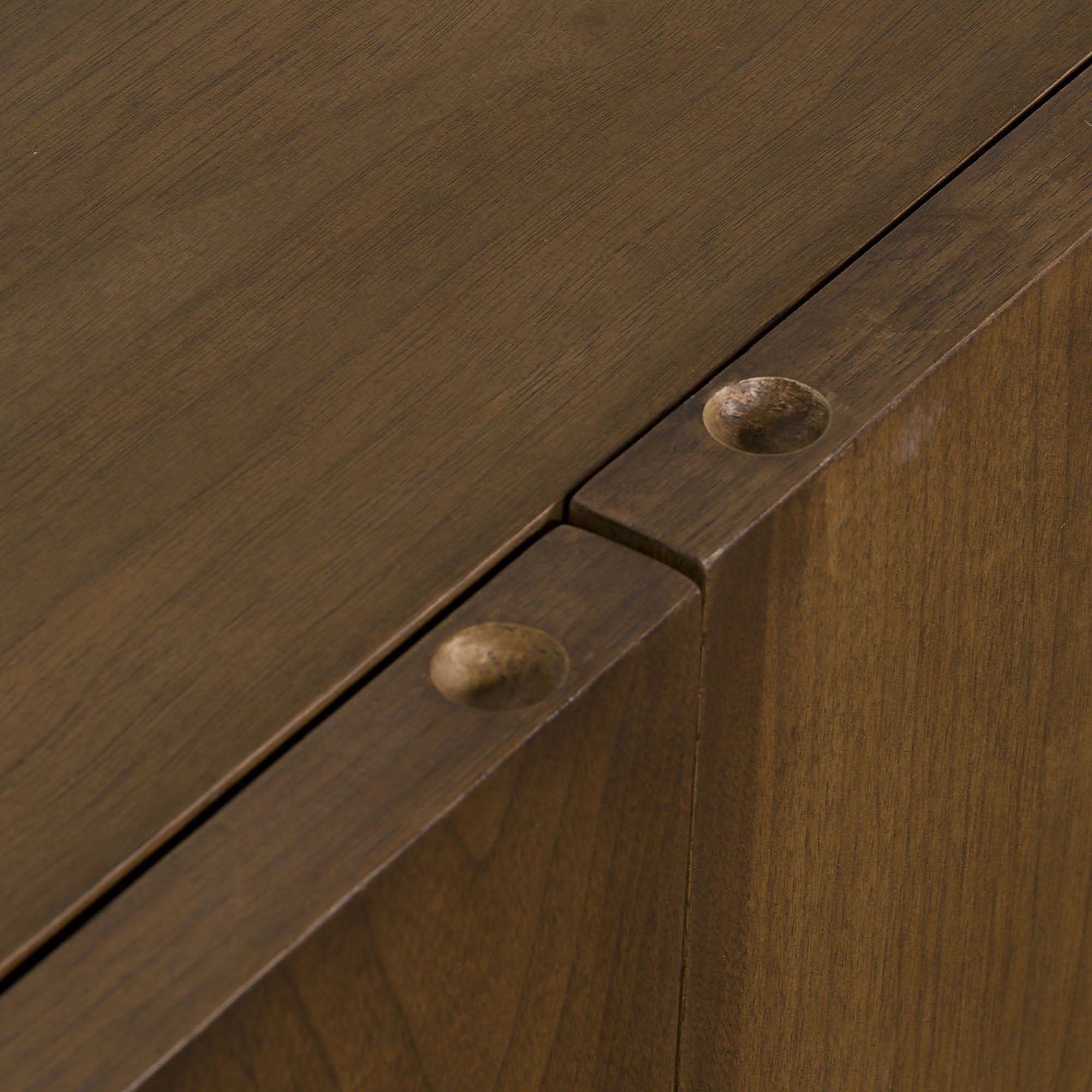 Edge Entertainment Unit - Avenue Design high end furniture in Montreal